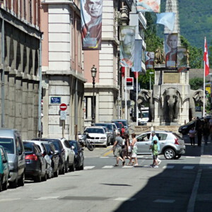 Annäherung an die …