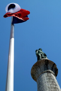 Und obendrauf: ein General