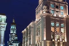 Hinten die Uspenskij-Kathedrale