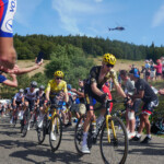 Das Gelbe Trikot fährt vorbei